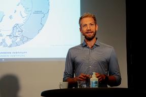 Andreas Østhagen holder foredrag om sikkerhetsutfordringer i nordområdene