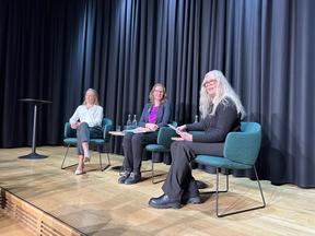 Ida Dokk Smith (NUPI) og Iselin Stensdal (FNI) deltok i Gørild Heggelunds sesjon under lanseringsseminaret. Foto: Anna Valberg/FNI
