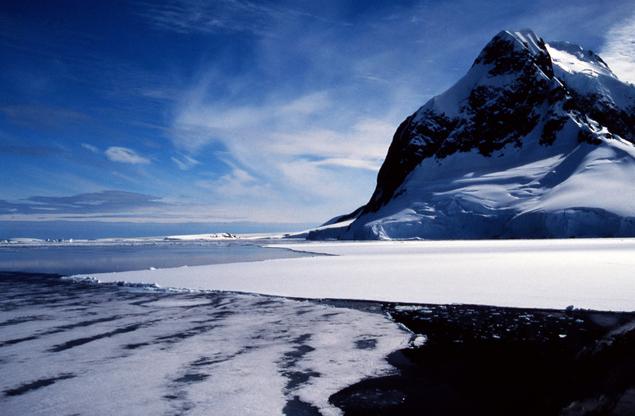 Orne Habour with its steep mountains and calving glaciers is often visited by cruise ships visiting the Antarctic peninsula. Photo: Peter Prokosch/Grid Arendal 